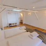 Mondschein Apartamento *