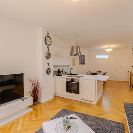 - Cozy And Apartamento *
